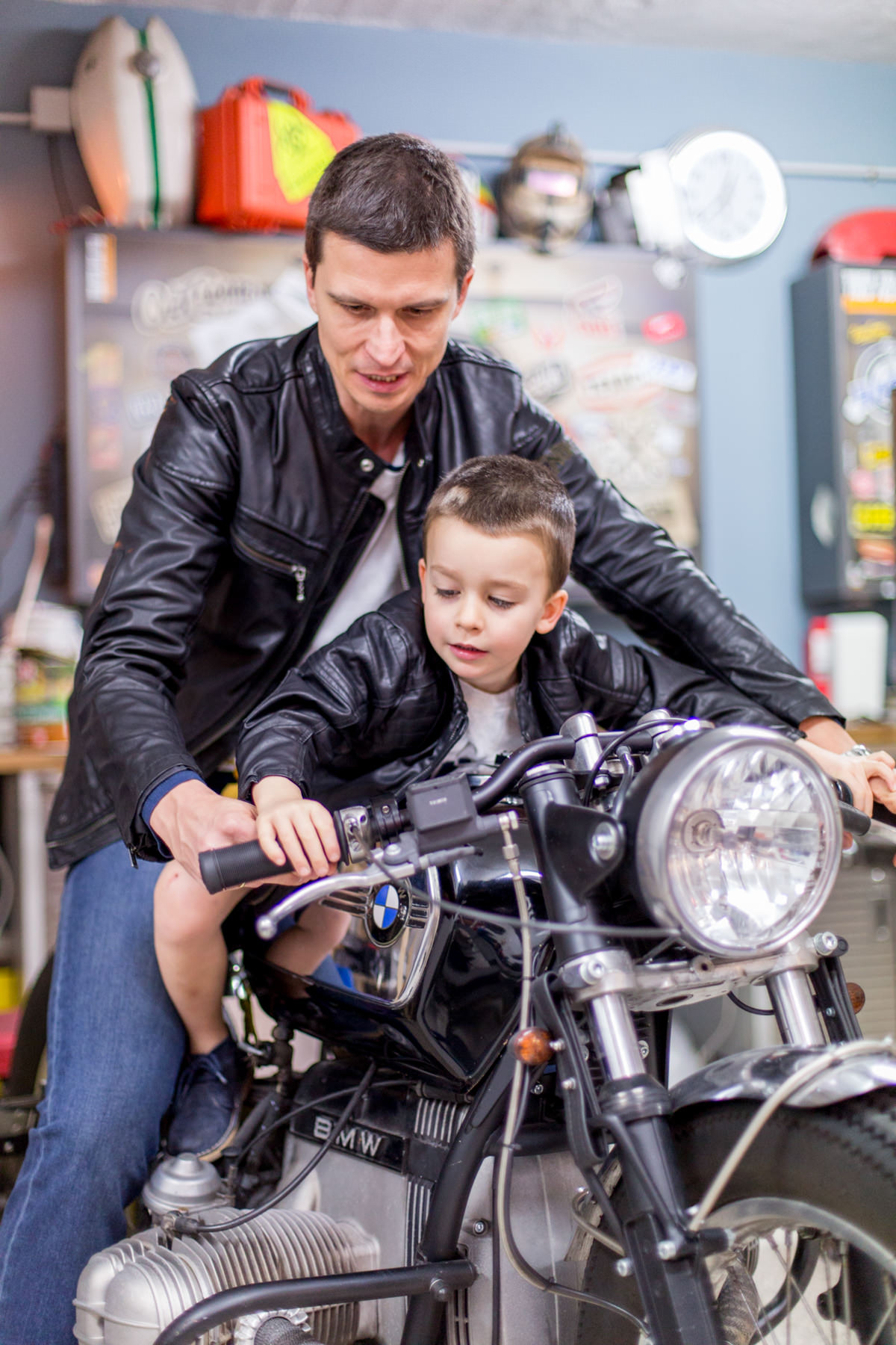 Papá motero, Cafe Racer Dreams (CRD Motorcycles)