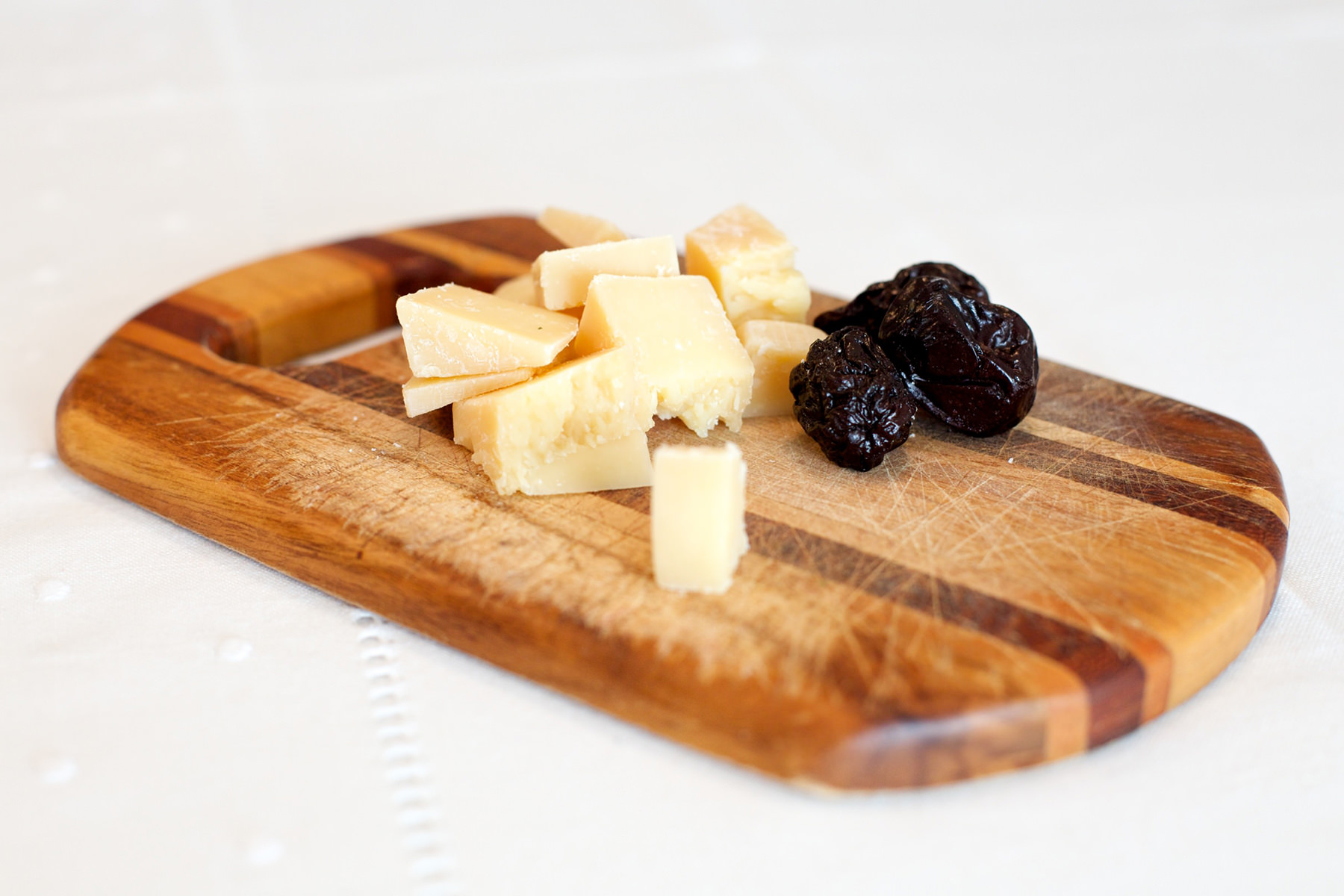 Cómo preparar una perfecta tabla de quesos otoñal